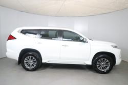 2024 Mitsubishi Pajero Sport GLX