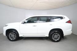 2024 Mitsubishi Pajero Sport GLX