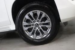 2024 Mitsubishi Pajero Sport GLX
