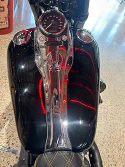 2014 Harley-Davidson Dyna Wide Glide 1690 (FXDWG) Dyna Black