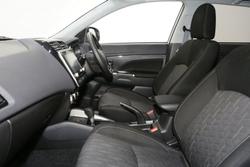 2025 Mitsubishi ASX LS