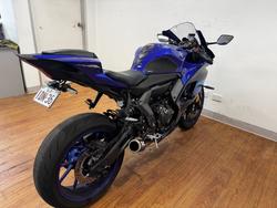 2024 Yamaha YZF-R7LA BLUE