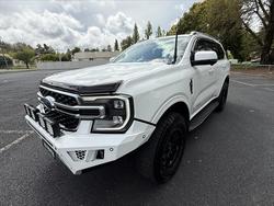 2022 Ford Everest Platinum