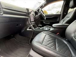 2022 Ford Everest Platinum