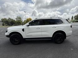 2022 Ford Everest Platinum