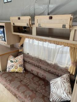 2000 Jayco Westport Poptop 17.66Ft