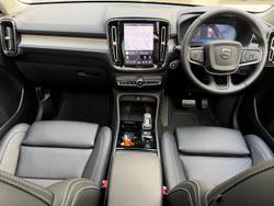 2025 Volvo XC40 Ultra B4 Bright