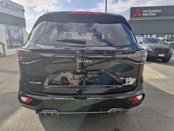 2026 Isuzu MU-X LS-T