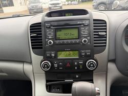 2014 Kia Grand Carnival