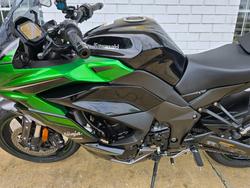 2024 Kawasaki NINJA 1000SX Green