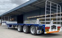 2026 Krueger 22P Drop Deck Blue