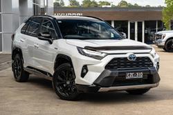 2024 Toyota RAV4 XSE