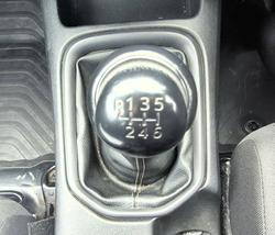 2022 Toyota Hilux SR