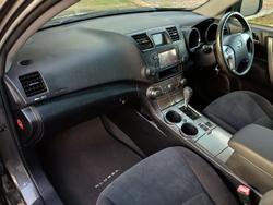 2012 Toyota Kluger Altitude