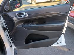 2015 Jeep Grand Cherokee Blackhawk WK MY15 4X4 Dual Range Bright White