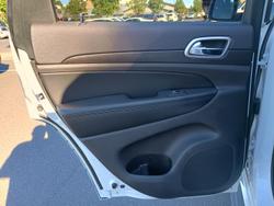 2015 Jeep Grand Cherokee Blackhawk WK MY15 4X4 Dual Range Bright White