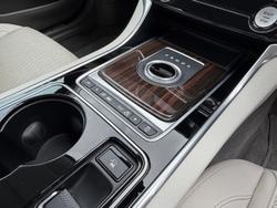 2015 Jaguar XE 25t Portfolio