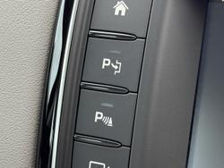 2015 Jaguar XE 25t Portfolio