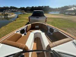 2026 Malibu Response TXi Open Bow