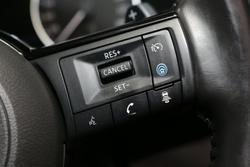 2023 Nissan Pathfinder ST-L