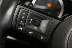 2023 Nissan Pathfinder ST-L