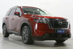2023 Nissan Pathfinder ST-L