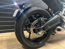 2025 TRIUMPH TRIDENT 660 White