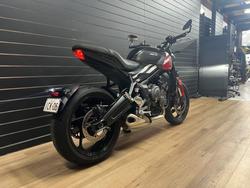 2025 TRIUMPH TRIDENT 660 White