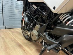 2022 HUSQVARNA VITPILEN 401 White