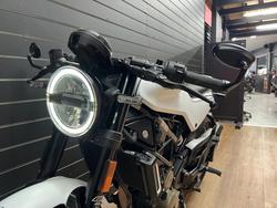 2022 HUSQVARNA VITPILEN 401 White