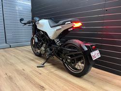 2022 HUSQVARNA VITPILEN 401 White