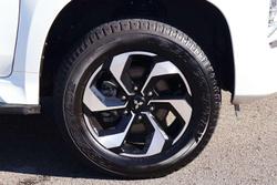 2024 Mitsubishi Pajero Sport GLS