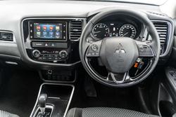 2017 Mitsubishi Outlander LS Safety Pack