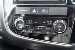 2017 Mitsubishi Outlander LS Safety Pack