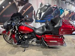 2011 Harley-Davidson Ultra Classic Electra Glide 1690 (FLHTCU) Touring Red