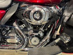 2011 Harley-Davidson Ultra Classic Electra Glide 1690 (FLHTCU) Touring Red