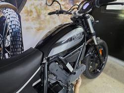 2016 DUCATI SCRAMBLER SIXTY2 BLACK