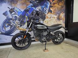 2016 DUCATI SCRAMBLER SIXTY2 BLACK