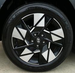 2024 Hyundai Kona Premium