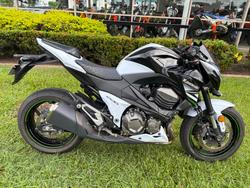 Kawasaki Z800 ABS (ZR800)