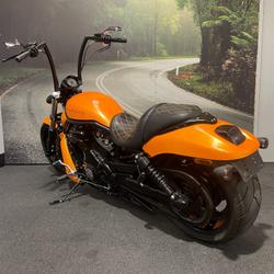 2008 HARLEY-DAVIDSON VRSCAW V-ROD Orange
