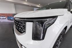 2024 Kia Carnival GT-Line HEV