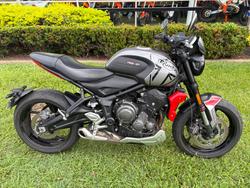 Triumph Trident 660