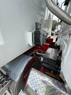 2024 Freightliner Cascadia White