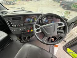 2024 Freightliner Cascadia White