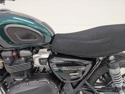 2024 Triumph 2024 Triumph 900CC Speed Twin 900 MATT KHAKI GREEN