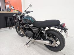 2024 Triumph 2024 Triumph 900CC Speed Twin 900 MATT KHAKI GREEN