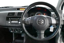2010 Suzuki Swift S