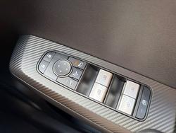 2024 Mitsubishi Outlander LS