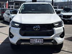2025 Toyota Hilux SR5 48V